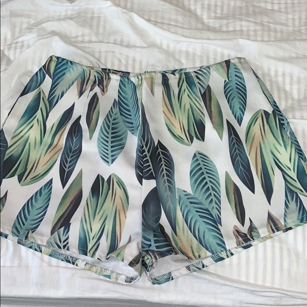 Leaf High Waisted Shorts